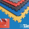 Pavimentazioni viniliche con piastrelle autobloccanti R-Tile