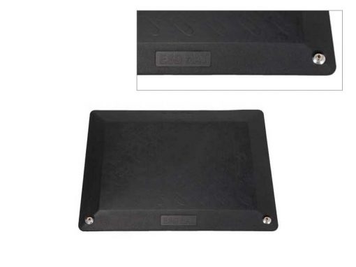 Anti-static ESD safe floor mat equipped with grounding studs. Ideal for operators who stand for many hours at the same workstation. Two sizes available.