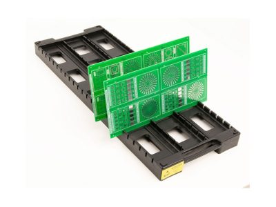 Portaschede ESD da banco Flat con maniglie (25 alloggiamenti, 435x160x30mm)